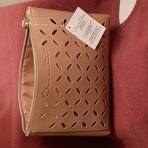 Oscar de la Renta pouch